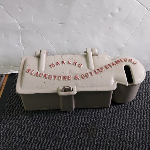 Rare Blackstones and coy Ltd of stamford cast iron tool box/vintage tractor tool box