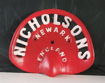 Cast iron Red tractor seat Nicholsons of Newark England/tractor display feature/reaper seat