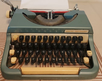 Vintage imperial good companion typewriter
