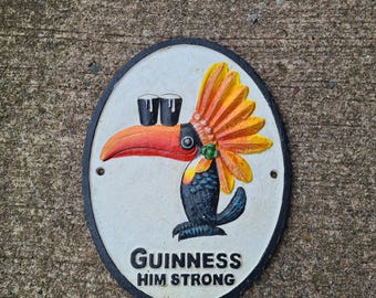 Letrero de pared de hierro fundido con el tucán de Guinness, Big Chief Decor