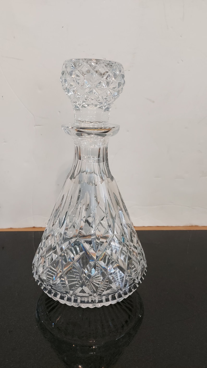 Discover the Waterford Wine Decanter – Crafted Elegance in Every Pour