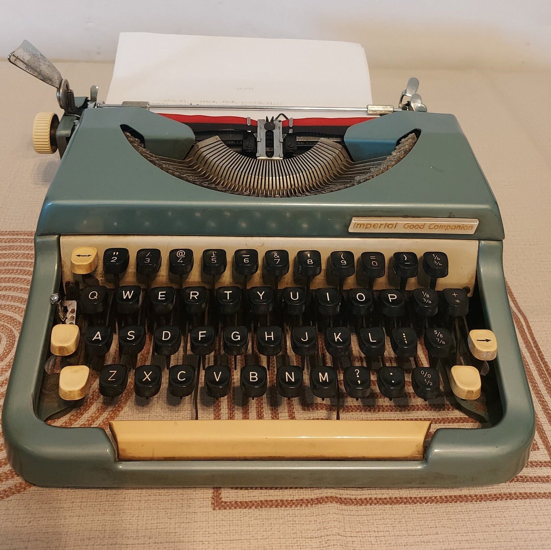 Vintage Imperial Good Companion Typewriter - Etsy