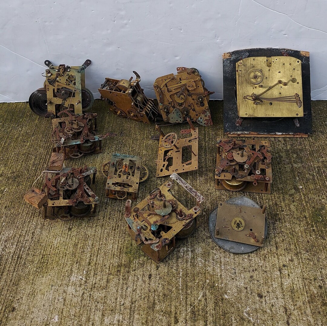 Collection of Brass Clock Movements/antique Clock Parts/art Supplies