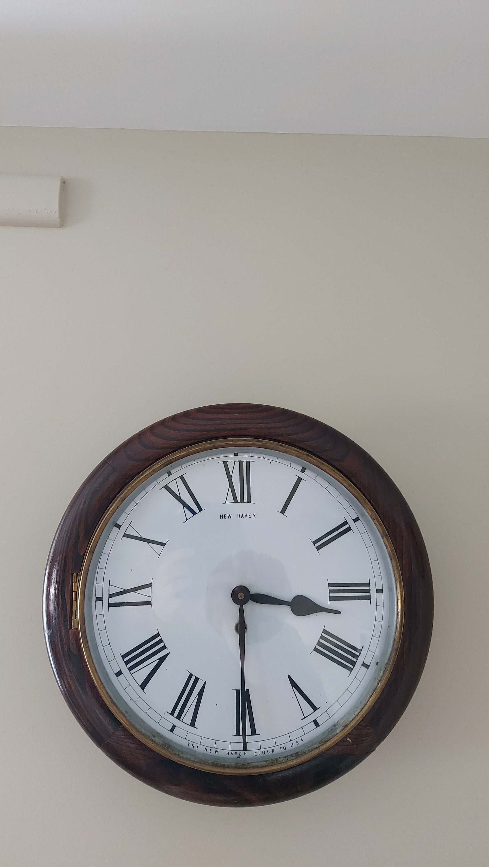 Welby Clock Winding Down Clipart