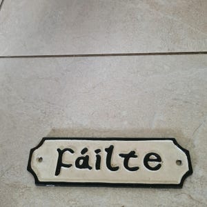Gusseisen kleines irisches Failte Willkommensschild/Failte Schild klein