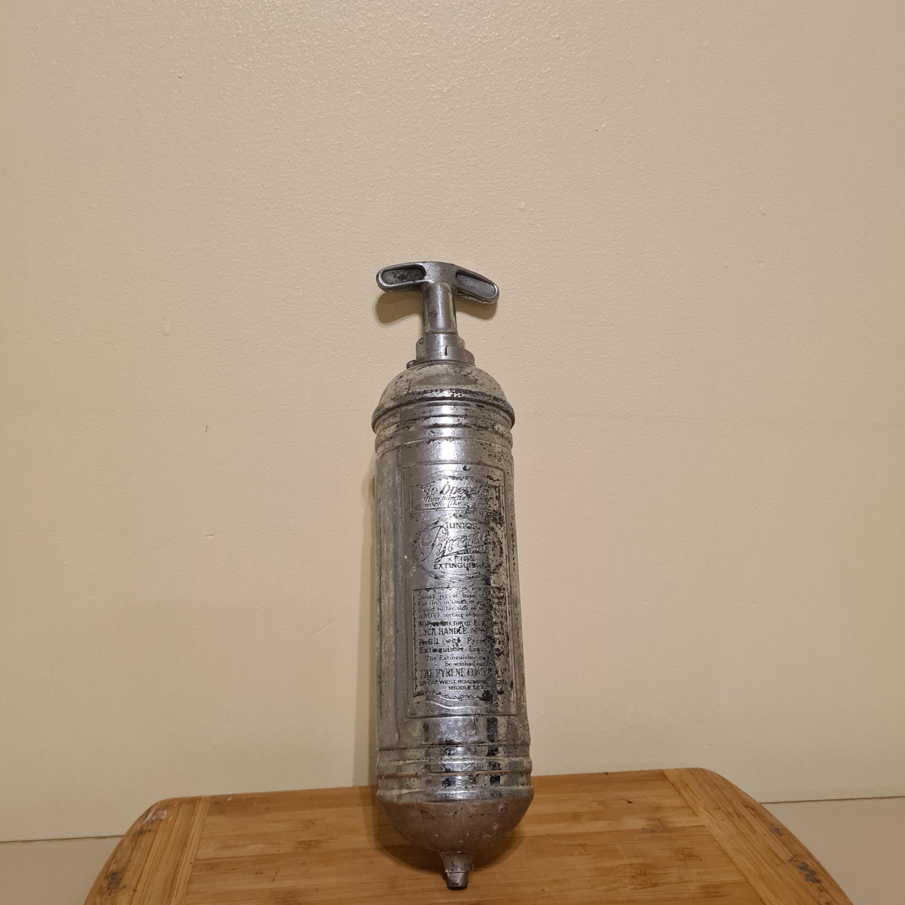 ピレン消火器 - Etsy 日本