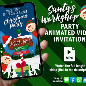 Puede incluir: La pantalla de un teléfono inteligente muestra una invitación a una fiesta de Navidad con un duende de dibujos animados y un cartel que dice "Polo Norte Taller de Papá Noel". La invitación es para la fiesta de Navidad de la familia Smith. El video es una invitación de video animada.