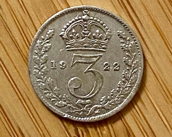 1922 silver Threepence George V. Grade: VF30. Sealed Capsule. UK Coin Hunter.