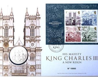 King Charles III New Reign 5gbp Brilliant Uncirculated Coin Cover Official Royal Mint Royal Mail pack Stamps and 5gbp coin Limited Edition