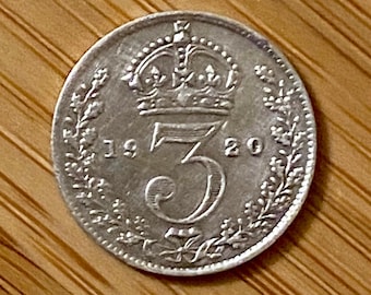 1920 .925 silver Threepence George V. Grade: EF40. Sealed capsule. UK Coin Hunter