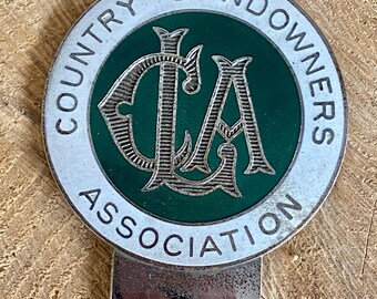 Vintage Country Landowners Association Car Grille Badge. Excellent Example