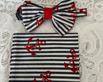 Handmade Mens Bow Tie and matching pocket Hankie Navy Anchor Print