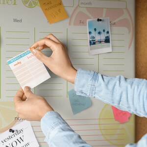 Planificador familiar, tablero de notas para estudiantes, tablero de estado de ánimo, multicolor, horario, chinchetas, organizador de ideas