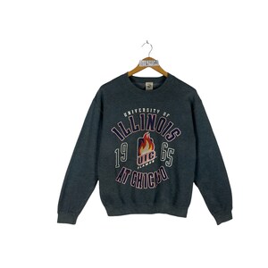 uic crewneck