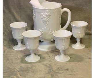 Vintage Colony Indiana Milkglass Grape/Grape Leaf Design Pitcher & 4 Goblet Set