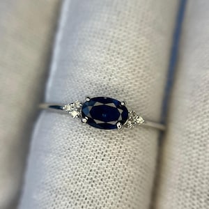 Solid Gold Sapphire Ring, 14k Gold Blue Engagement Ring For Women, Blue Sapphire Stacking Ring, September Birthstone Ring, Gift Ring For Her