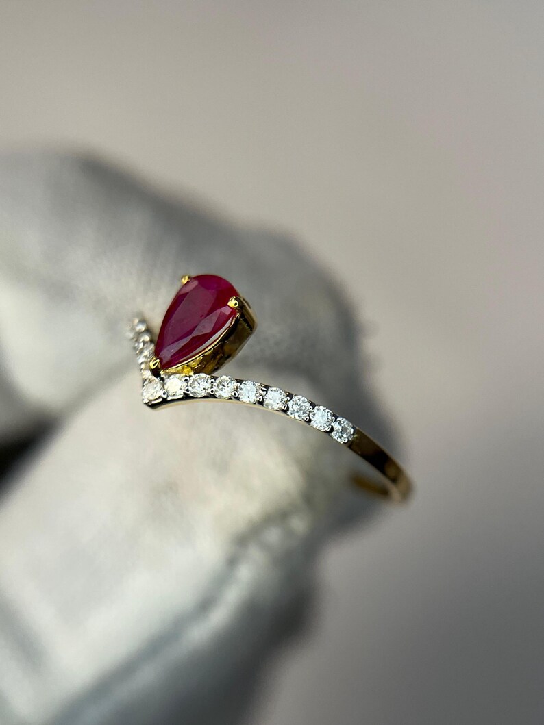 Natuurlijke robijn verlovingsring, robijn diamanten kroonring, peervormige robijn solitaire ring, 14-karaats gouden art deco ring met rode robijn, jubileumcadeau ring afbeelding 15
