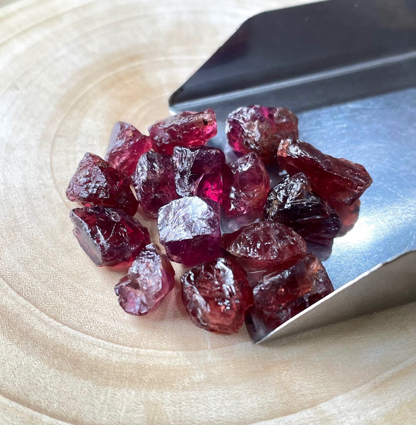 15 PCS-Pink Rhodolite Garnet Raw Rough Loose Gemstone, 8-11 MM Raw Crystal Healing Gemstone, Use For Jewelry, January Birthstone