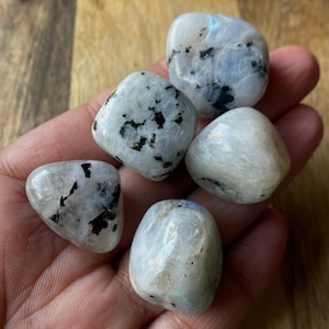 5-delige regenboog maansteen trommelsteen: set natuurlijke edelstenen