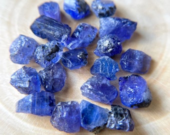 15 PCS Dark Blue Natural Tanzanite Rough Gemstone from Tanzania, 5-10 MM Raw Gemstones | Superior Color and Transparency, Gift for Her