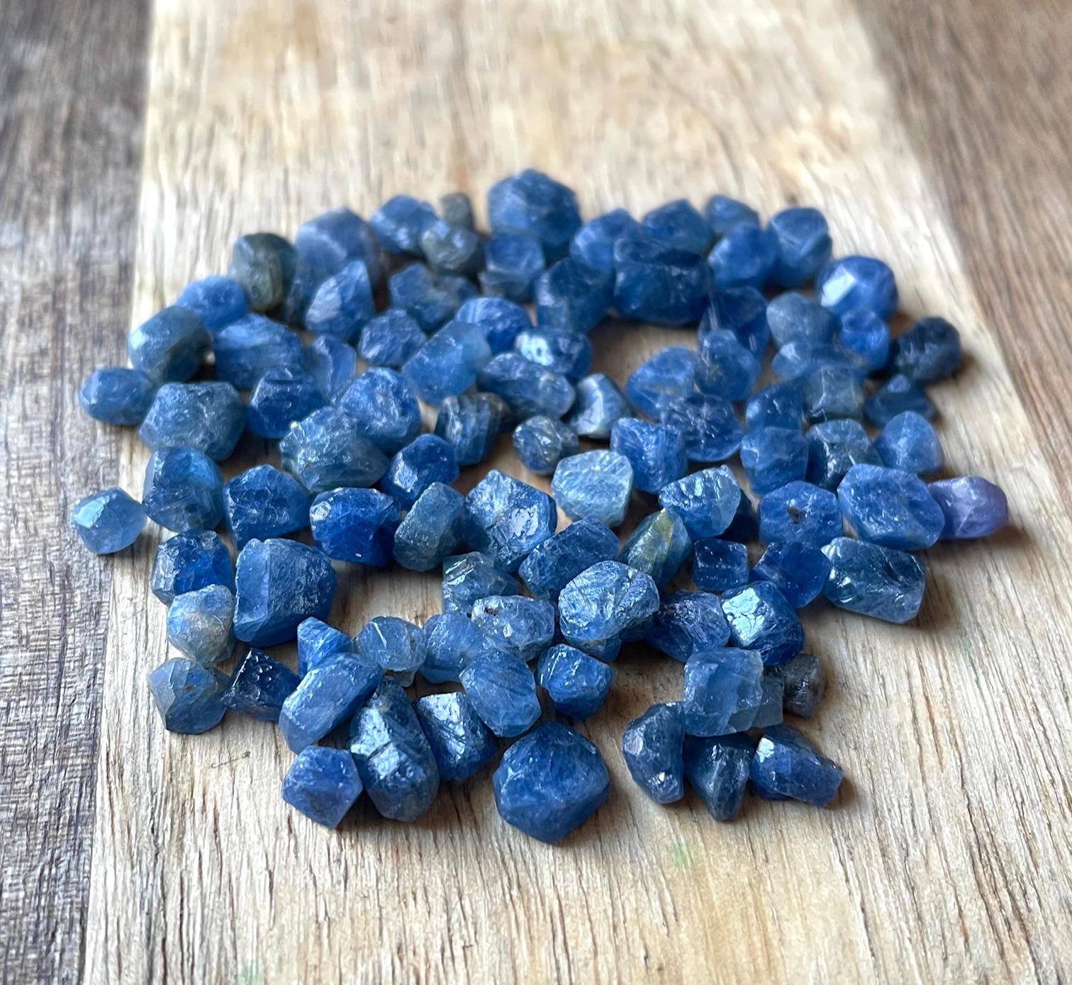 100 Pcs AAA Natural Blue Raw Madagascar Sapphire Rough, Healing Crystal Raw, Top Quality Sapphire Raw, Raw Rough-5-7 MM September Birthstone