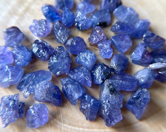 40 Pieces,Natural Tanzanite Rough Gemstone, 6-10 MM, Raw Tanzanite Healing Crystal, Tanzanite Rough Gemstone, For Jewelry Making