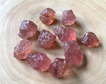Cuarzo fresa rosa crudo: piedra cristalina curativa (8-12 mm)