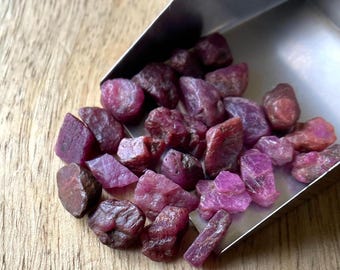 25 Raw Ruby Gemstones (7-10mm): Uncut Healing Crystals for Jewelry Making