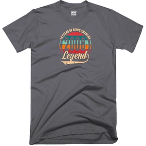 18TH Birthday T Shirt 18 Years Of Being Awesome Legend Born in 2008 Funny Joke Halloween Christmas Xmas Birthday Fans Gift Men Tee Top Charcoal