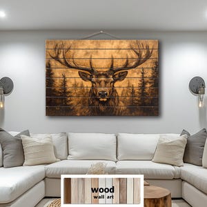 Alce con corna in una foresta di pini, decorazione murale in legno anticato – cartello rustico per baita o lodge – decorazione con animali del bosco stampata su assi di legno