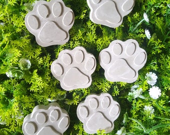 Paw Print Stones - Dog/Cat Decoration for Outdoor Gardens , Cement paws