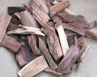 Pimento Wood chips, Flavorful allspice wood chips from Jamaica for jerk chicken , fish , meat and vegetables