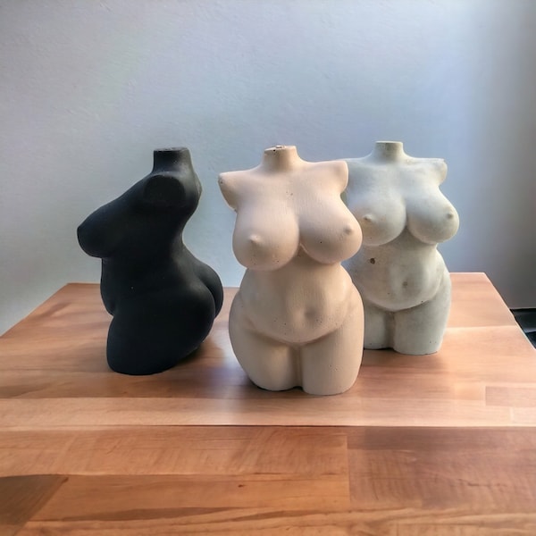 Curvy Goddess Statue , Goddess sculpture , Naked woman sculpture