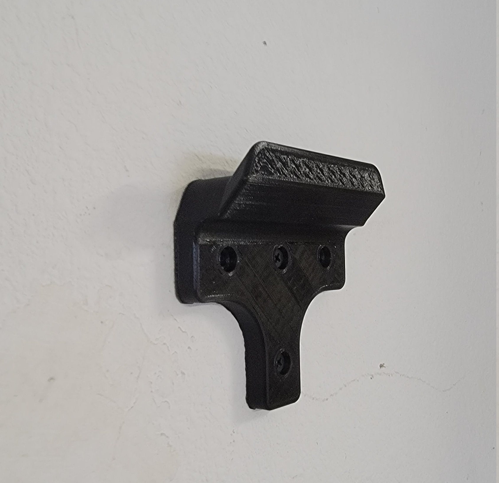 1 Pc Wall Mount Metal Hanger, Only Fits for Dewalt 20V Leaf 1 Pc Wall Mount Metal Hanger, Only Fits for Dewalt 20V Leaf