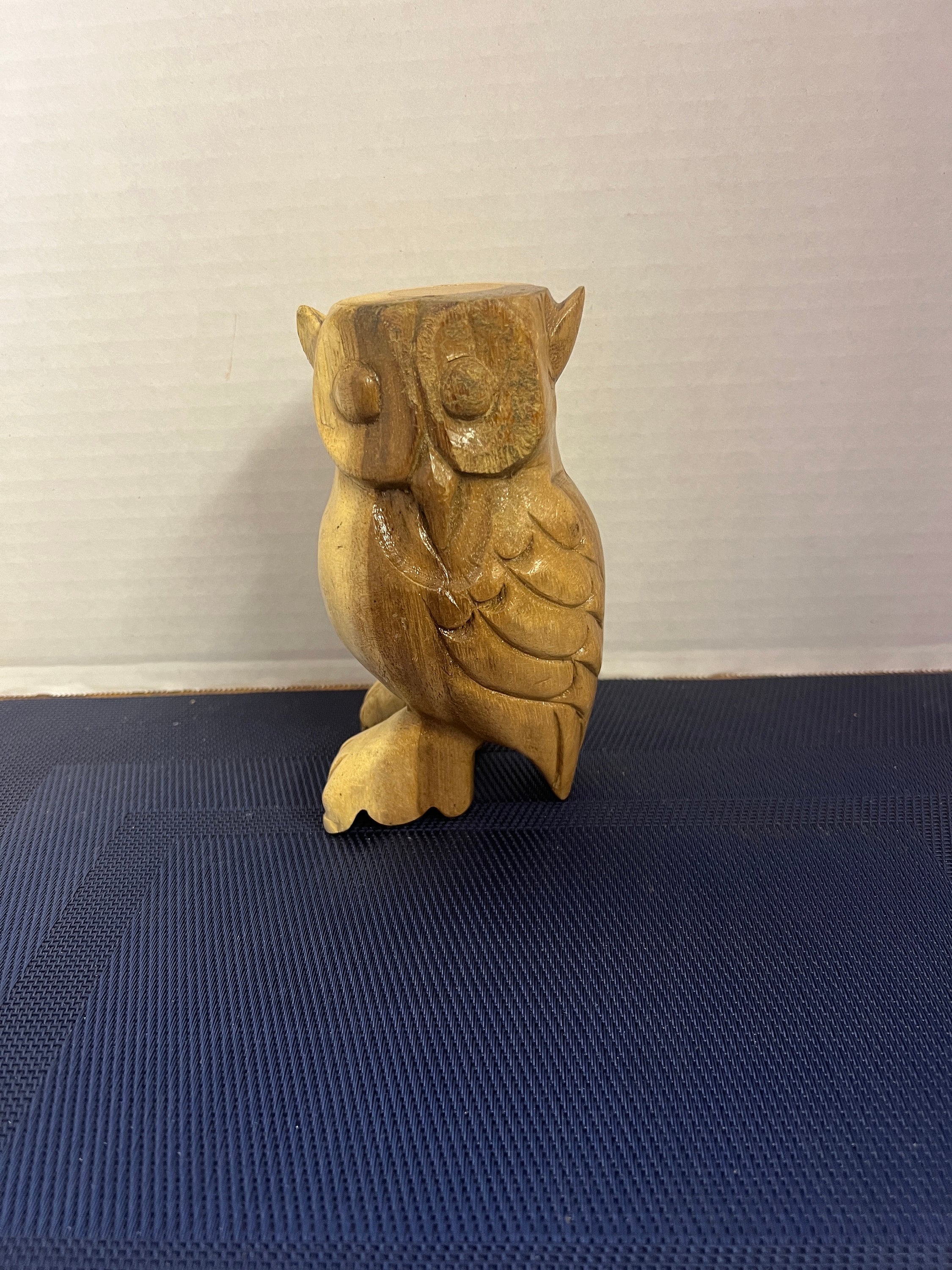 Hand Carved Wood Owl 6&rdquo;