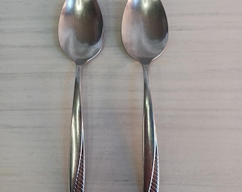 Oneida VISTA Wm A Rogers Stainless Flatware Set of 2 Large Serving Spoons Vtg