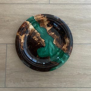 Nofretete – Smaragd-Servierplatte