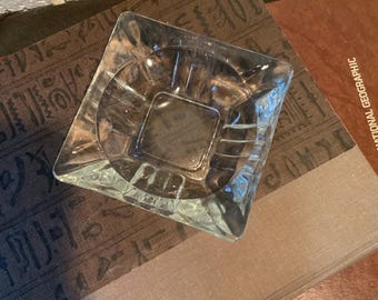 Cenicero vintage de cristal transparente, excelente estado, diseño cuadrado de MCM