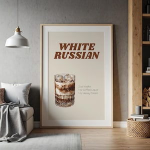 Biały rosyjski nadruk koktajlowy | Cyfrowa sztuka ścienna Bar Cart Decor Akademik Pierwszy plakat kuchenny w mieszkaniu Przepis na wódkę Wydrukowany znak baru alkoholowego