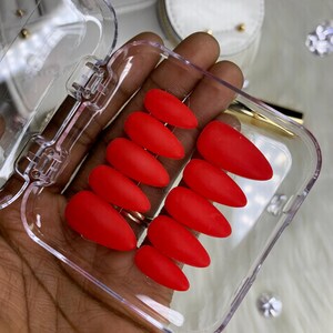 Matte Red/Handmade press on nails/Custom press on nails/Gel nail/Medium Almond