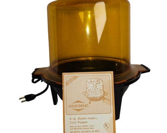 Pipoqueira West Bend Butter-matic de 4 Qt, modelo vintage âmbar em Lexan, código 25467, estilo moderno de meados do século XX, anos 70.