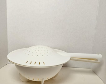 Vintage Tupperware Double Colander Strainer Set with Lid Made USA Stingray MCM