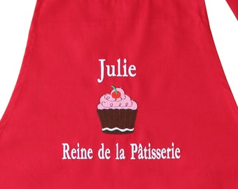 Tablier brodé personnalisé avec prénom de votre choix - Reine de la Pâtisserie