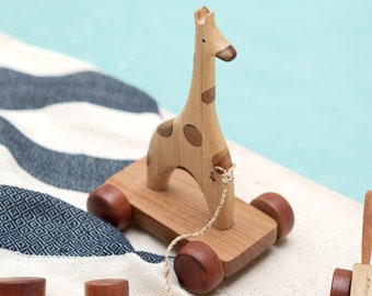 Handmade Pull Along Giraffe Wooden Toy| Natural Kids Sensory Toys| Wooden Animal Miniature| Children Montessori Toys| Sustainable Play Toys