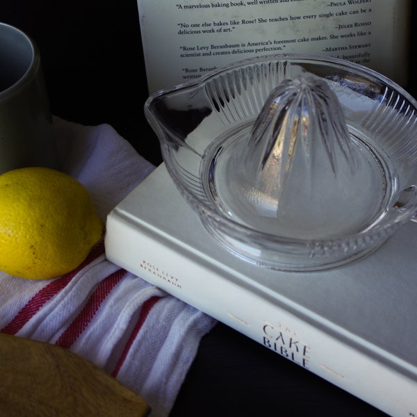 Vintage Glass Citrus Juicer