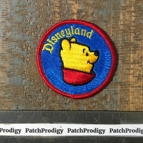 Vintage WINNIE THE POOH Disneyland Walt Disney Productions Character Souvenir Sew-On Patch 1970’s