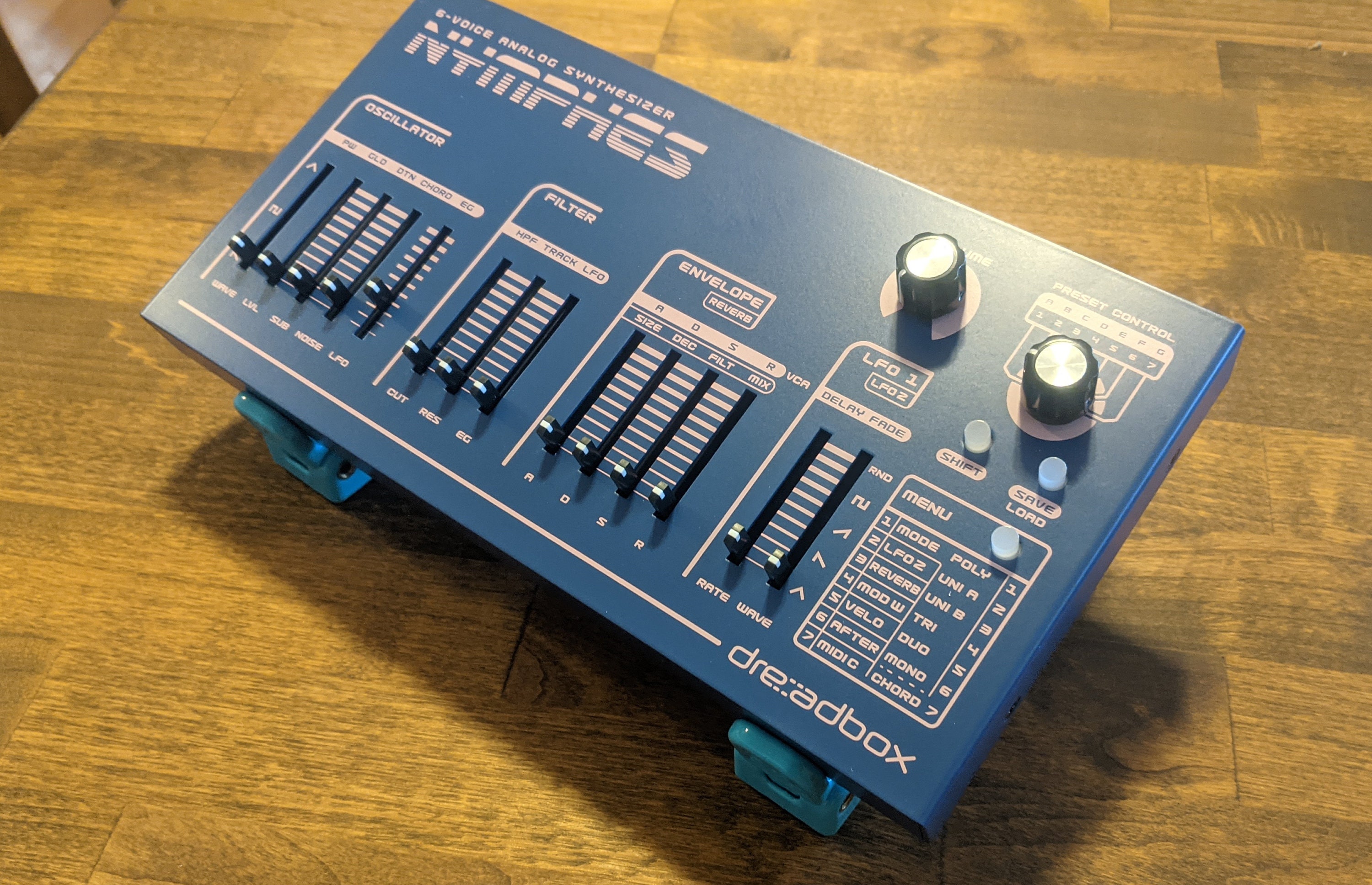 Dreadbox Nymphes Adjustable Desktop Stand - Etsy.de