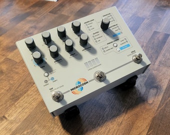 Adjustable Desk Stand for Hologram Microcosm