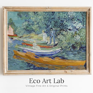 Pode incluir: Uma pintura emoldurada que representa uma cena de rio com barcos e pessoas. A pintura está em um estilo que lembra Vincent van Gogh, com pinceladas ousadas e cores vibrantes. Os barcos são uma mistura de amarelo, azul, vermelho e verde.