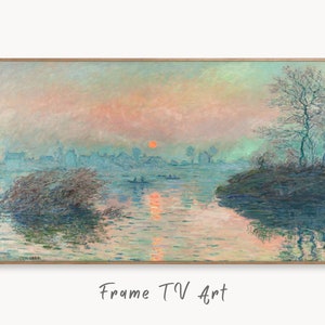 以下が含まれることがあります： 夕暮れの川辺を描いた絵画。赤い太陽が水面に反射している。川は木々に囲まれ、遠くには小さな町が見える。空は淡いピンクとブルーの色合いで描かれている。